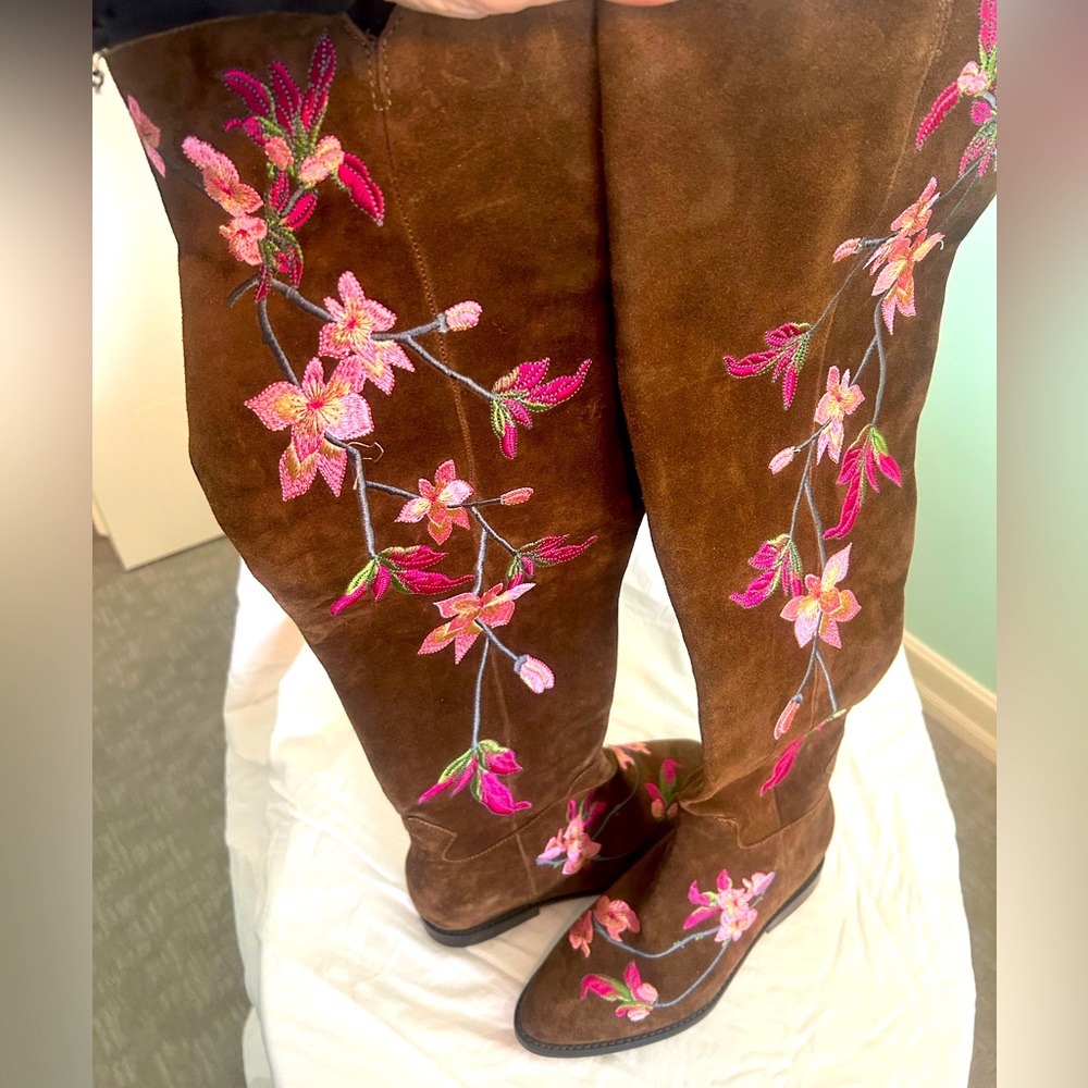 NWOT Ash over the knee boots